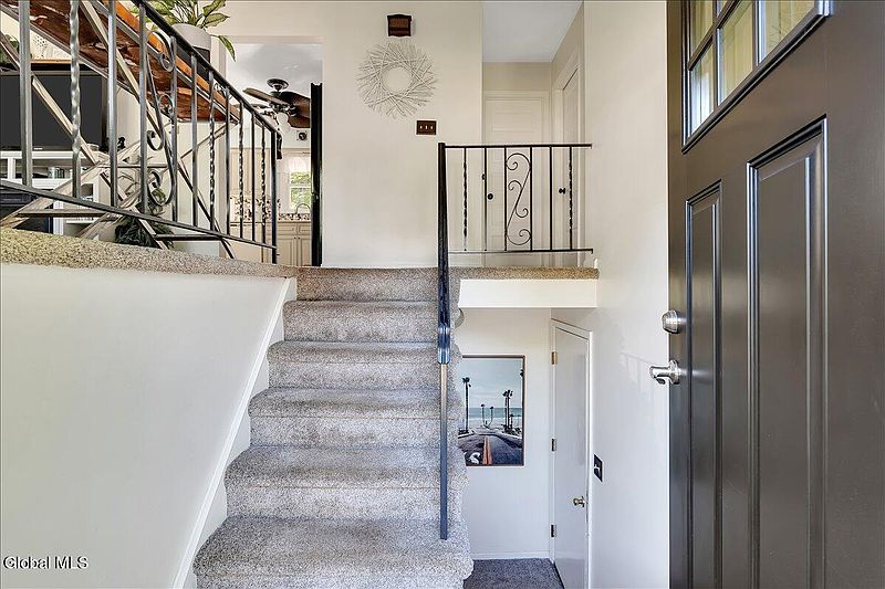 3rd image of 48 Berwyn Street