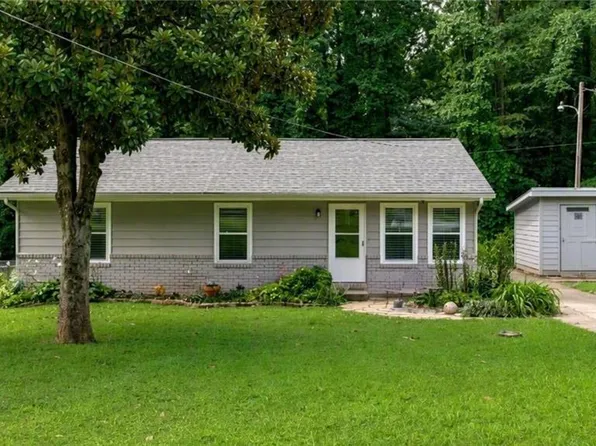48 Trina Ave NE, Kennesaw, GA 30144