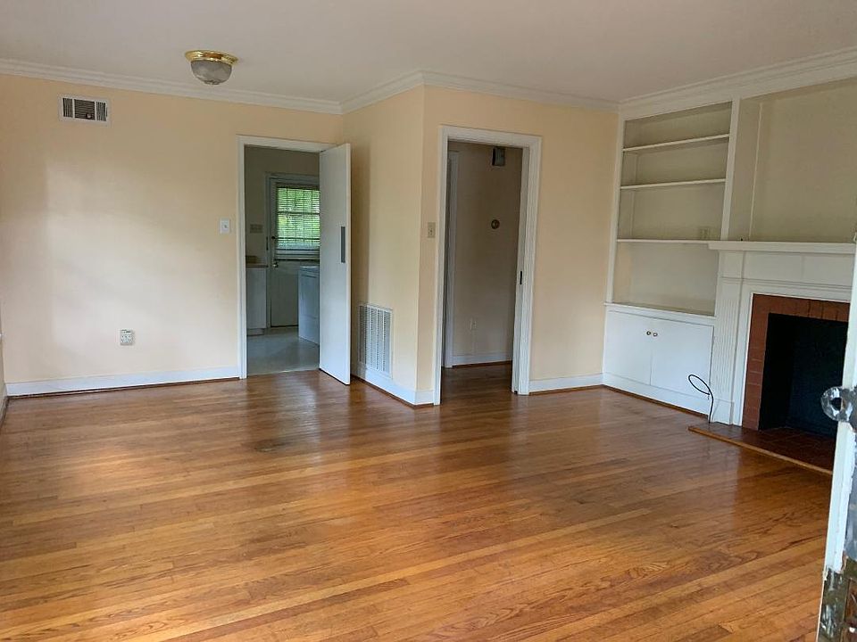 2nd image of 3811 Hill Rd