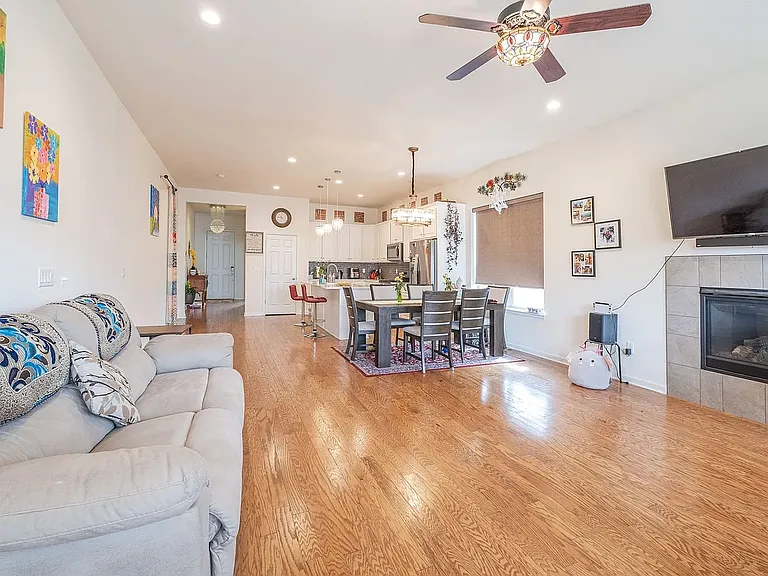 5927 Fall Harvest Way — Photo 14