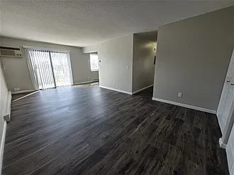 502 Lewis Ave E #310 — Photo 1