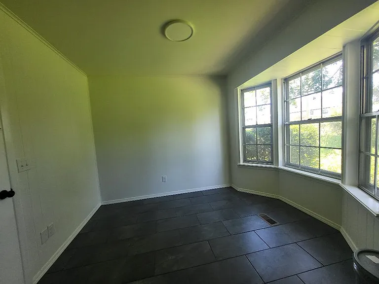 1511 W Magnolia St — Photo 5