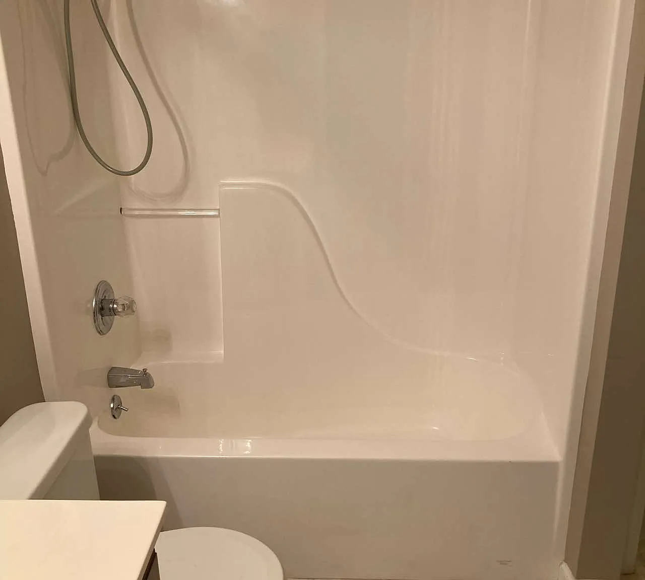 2 bed, 1000 sqft, $1,200 — Photo 3