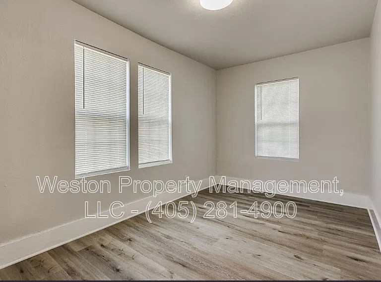 630 E Comanche St — Photo 10