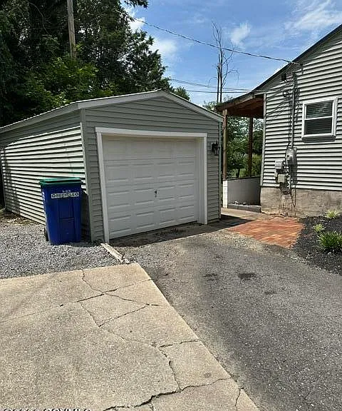 141 Verna Rd — Photo 4