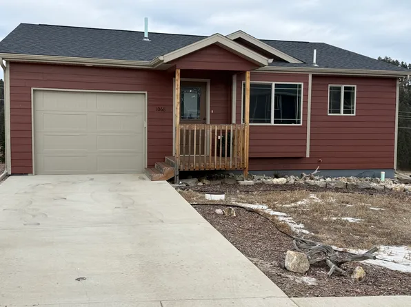 1068 Quinn Dr, Hill City, SD 57745