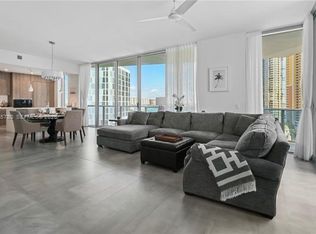 17550 Collins Ave #CU-1205, North Miami Beach, FL 33160