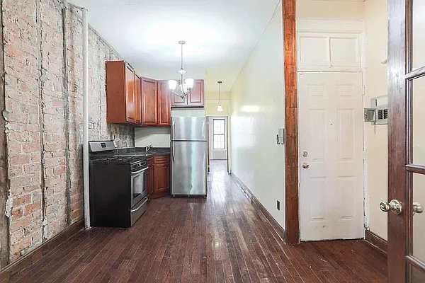 Rented by Avenues Real Estate | media 3