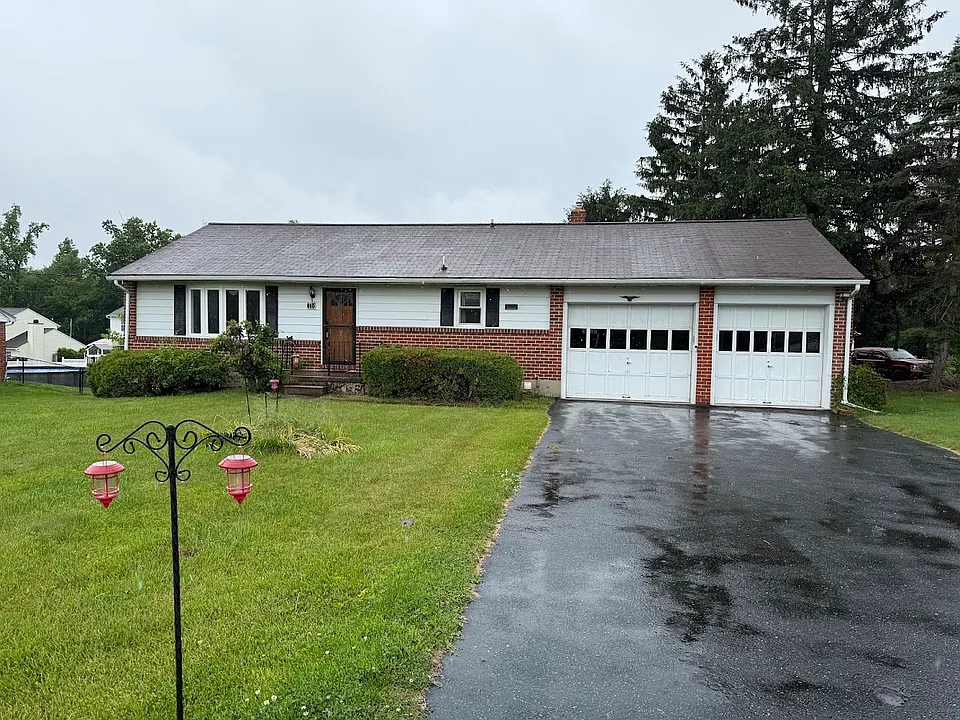 110 Crescent Dr