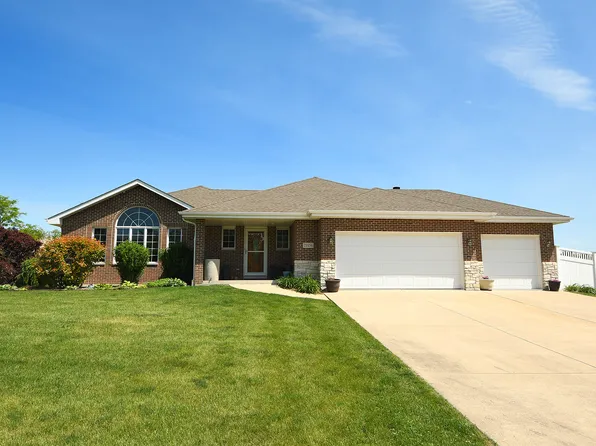 21156 S Wooded Cove Dr, Elwood, IL 60421