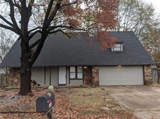 9009 Balachan Dr, Fort Smith, AR 72908