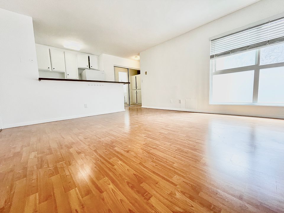 1st image of 1722 Winona Blvd APT 205