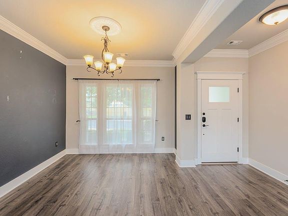 5th image of 11108 Railway Ln