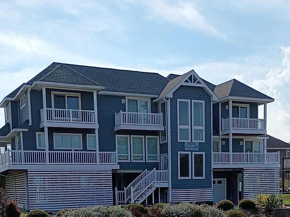 2nd image of 3521 Sandpiper Rd