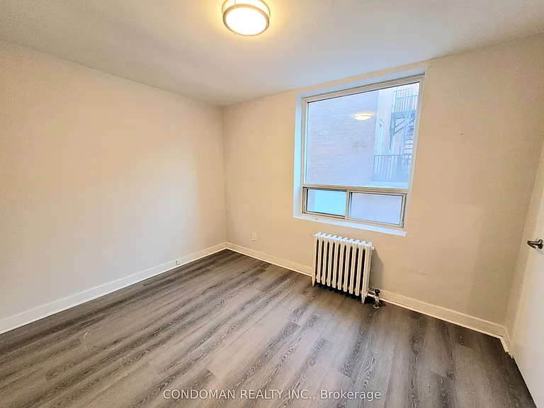 852 Broadview Ave #105 — Photo 4