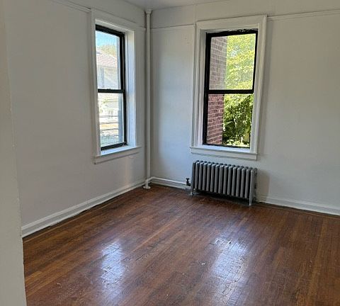 3rd image of 1 Richfield Ave #1F