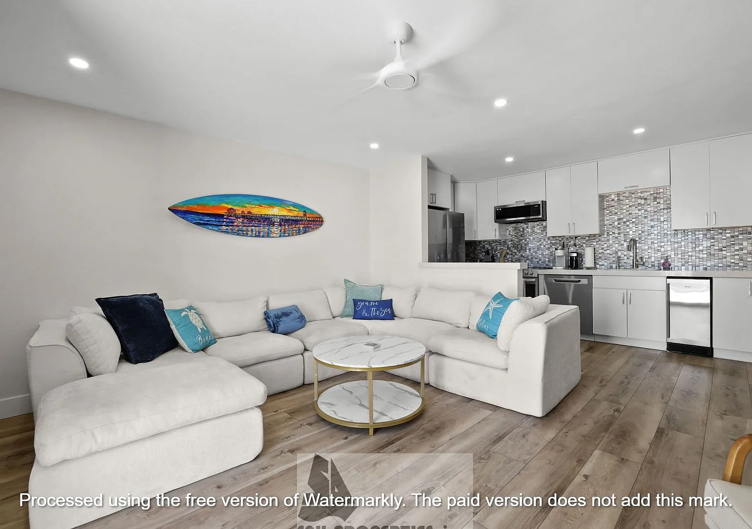 Short Term Fully Furnished Coastal Living in Huntington Beach — Photo 1