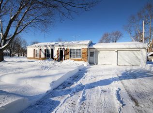 1630 Northfield Dr, Niles, MI 49120