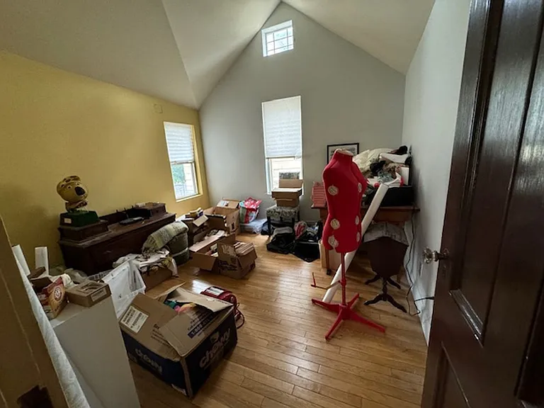 780 University Ave — Photo 7