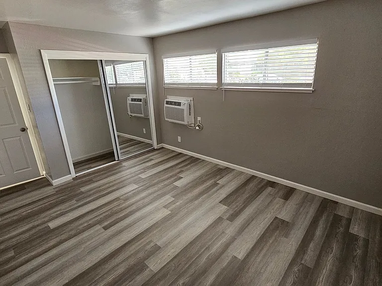 Arden Fair Apartments — Photo 19