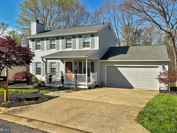 3rd image of 15731 Edgewood Dr