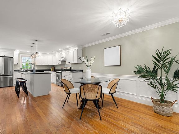 5th image of 34 Park St #34