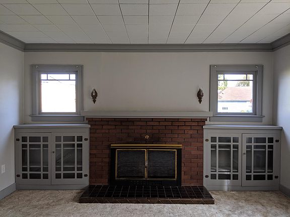 2nd image of 951 Larmer Ave NE