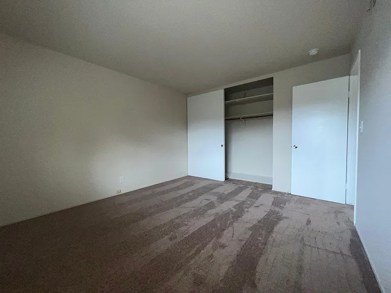 Lamplighter Apartments — Photo 8