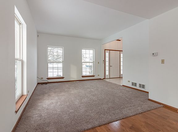 4th image of 2095 Westridge Blvd