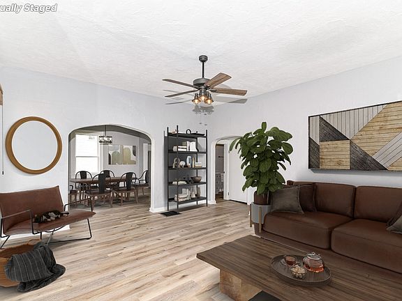 3rd image of 710 N Lincoln Ave