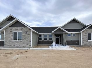 256 Sun Valley Rd, Spring Creek, NV 89815