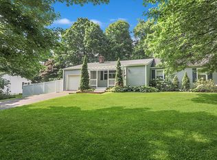 219 New Canaan Ave, Norwalk, CT 06850