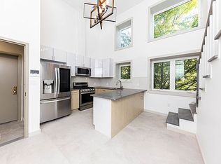 690 Woodward Ave #2R, Ridgewood, NY 11385