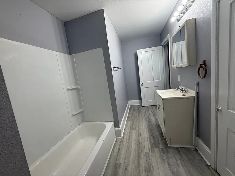 545 W State St #3 — Photo 11