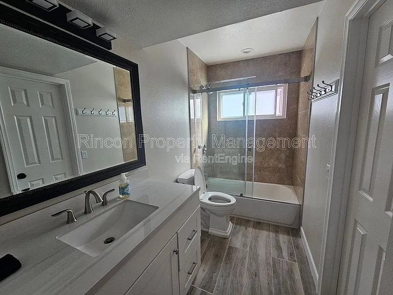 4926 Island View St — Photo 13