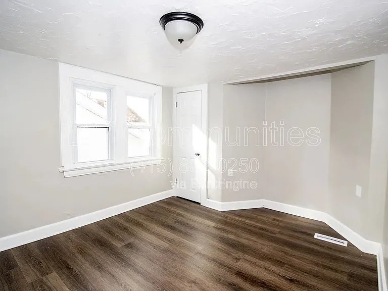 5153 Cato St — Photo 13