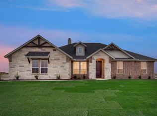 111 Velds Dr, Decatur, TX 76234