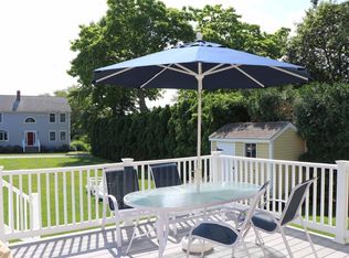 31 King Philip Rd, Narragansett, RI 02882
