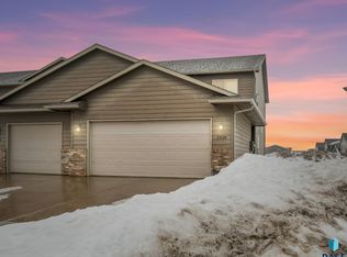 2909 S Purdue Ave, Sioux Falls, SD 57106