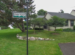 701 Colby Ct #701, Gurnee, IL