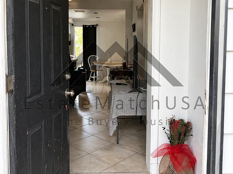 1512 Stevensons Dr — Photo 8