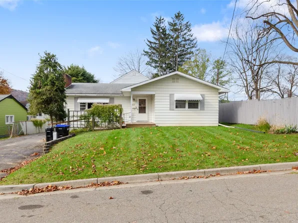 408 Ridgewood Ave, Vestal, NY 13850