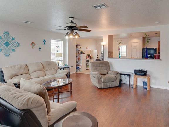 3rd image of 2739 Sierra Springs Dr