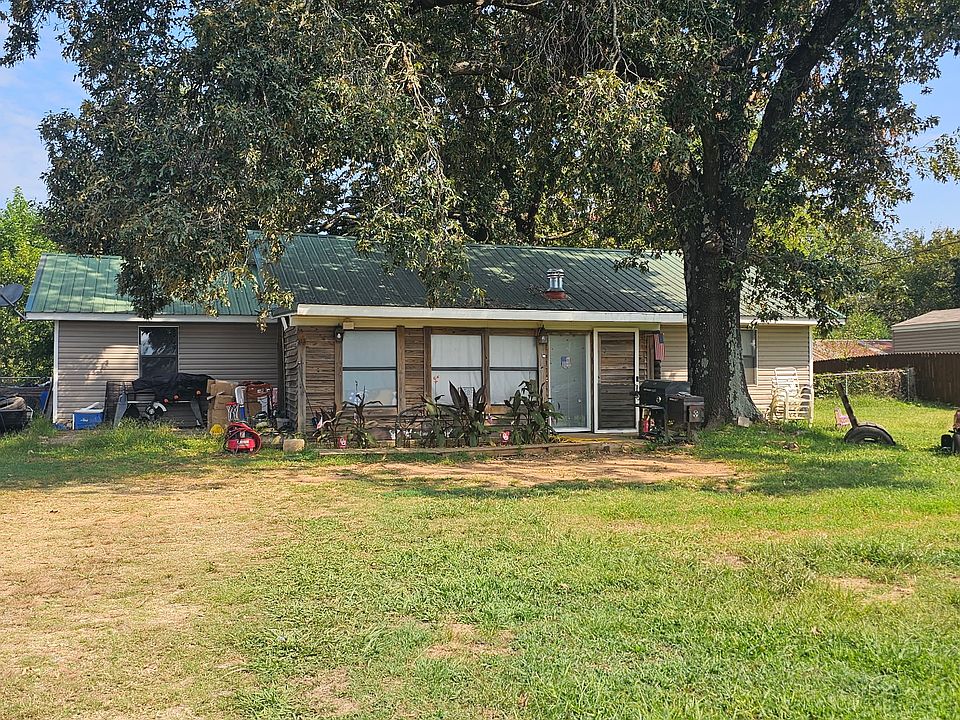 1st image of 22952 260th St