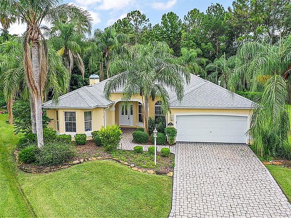 2nd image of 1301 De La Garza Pl