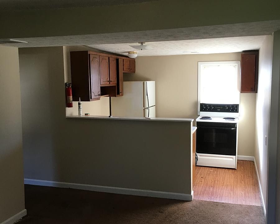 2nd image of 1309 Monroe Ave