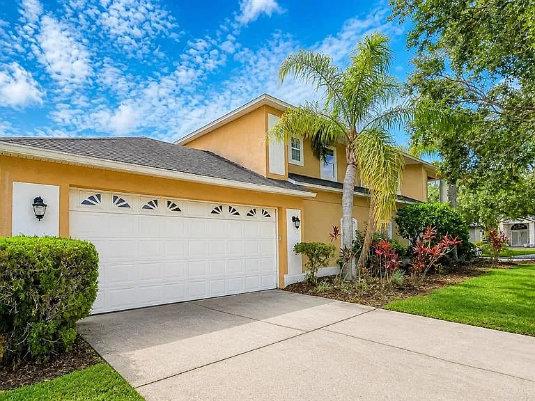 357 Fairway Pointe Cir — Photo 4