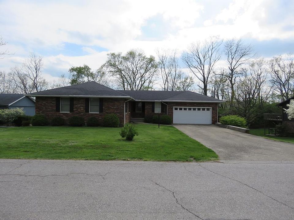 1st image of 556 S Algonquin Dr