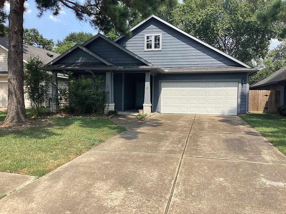1st image of 13010 Oakwood Manor Dr
