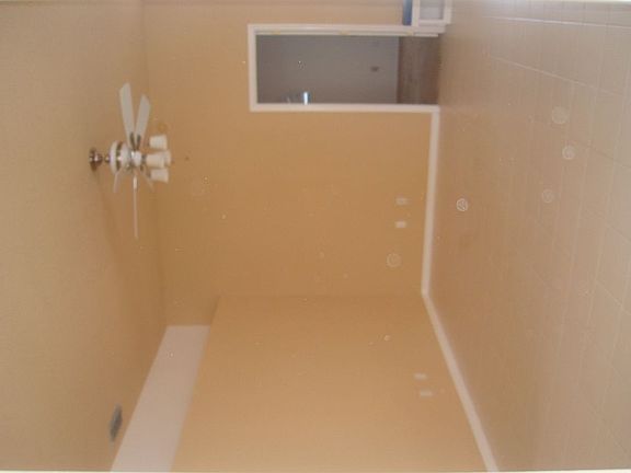 4th image of 1062 Kelsey Ave